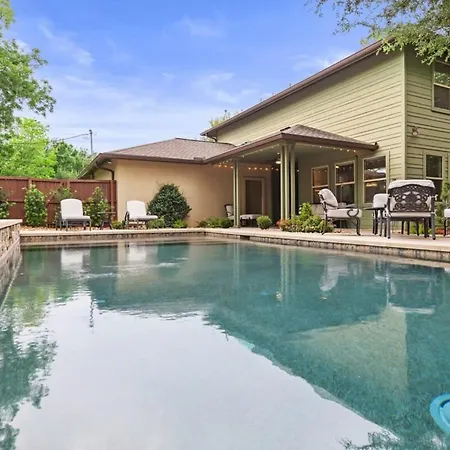 South Austin Home With A Pool